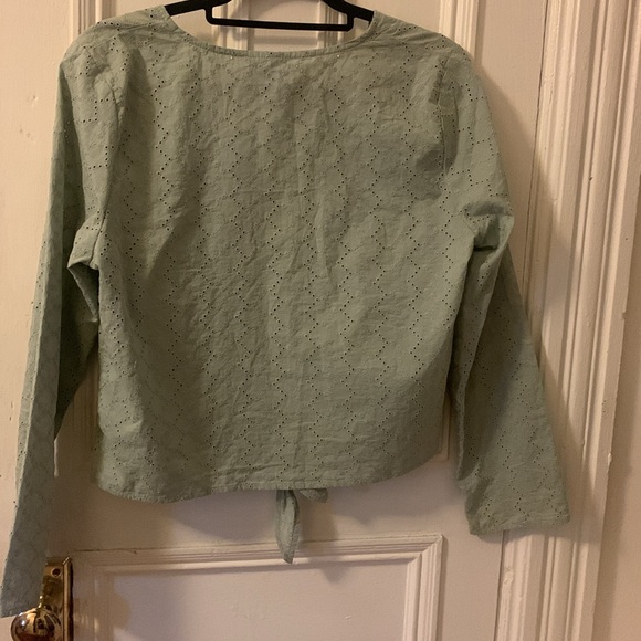 DIVIDED Top - Picture 2 of 5